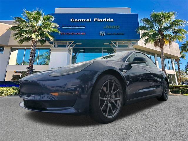 Photo of 2020 Deep Blue Metallic Tesla Model 3