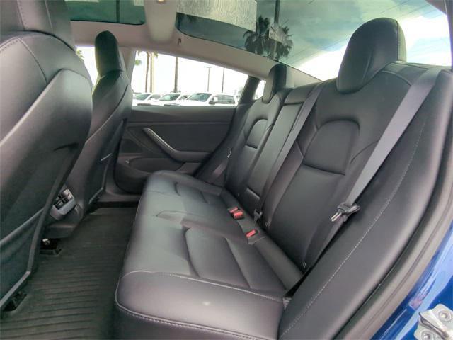 Photo of 2020 Deep Blue Metallic Tesla Model 3