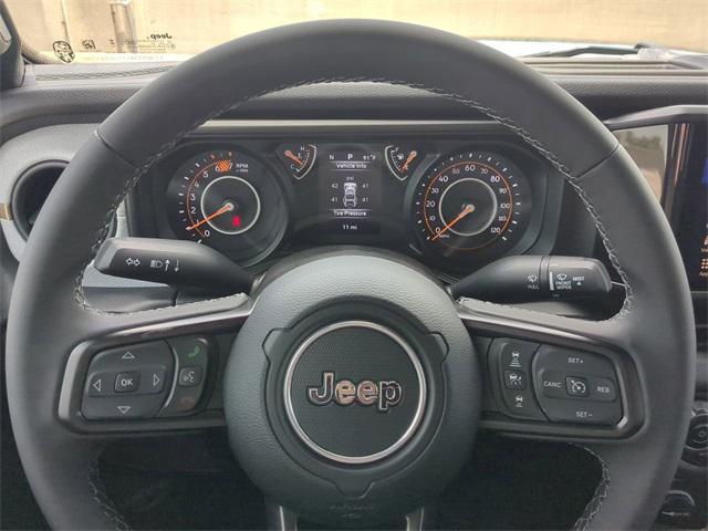 Photo of 2025 Black Clearcoat Jeep Wrangler