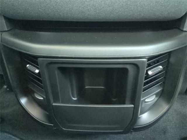 Photo of 2025 Diamond Black Crystal Pearlcoat RAM 1500