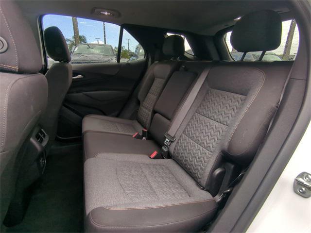 Photo of 2024 Summit White Chevrolet Equinox