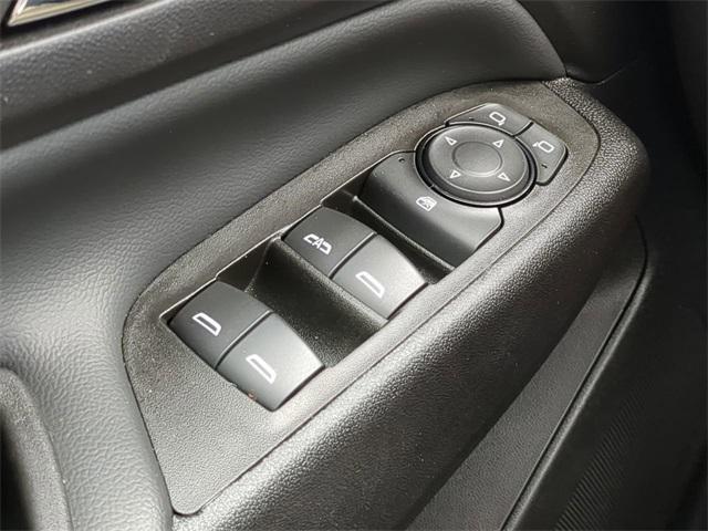 Photo of 2024 Summit White Chevrolet Equinox
