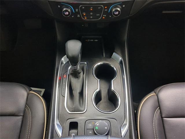 Photo of 2023 Mosaic Black Metallic Chevrolet Traverse