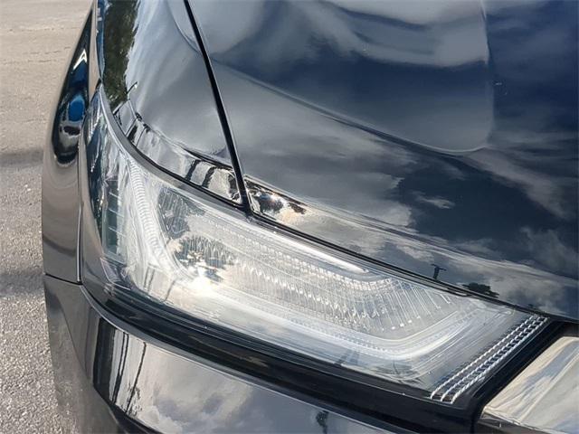 Photo of 2023 Mosaic Black Metallic Chevrolet Traverse