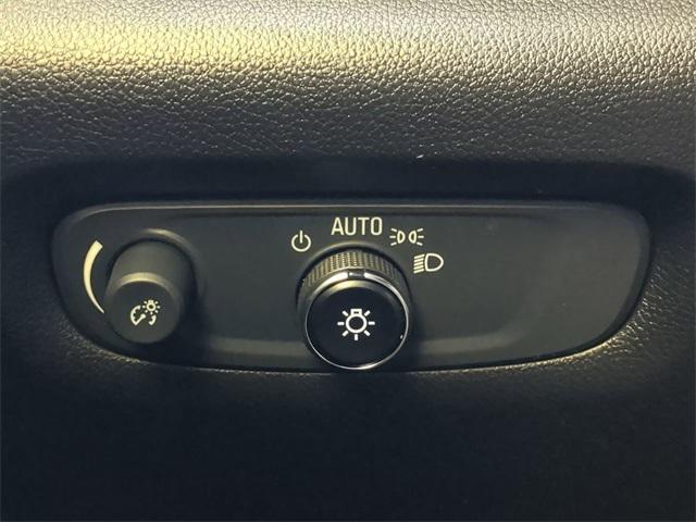 Photo of 2023 Mosaic Black Metallic Chevrolet Traverse