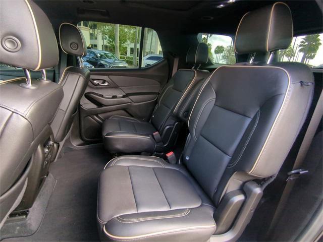 Photo of 2023 Mosaic Black Metallic Chevrolet Traverse