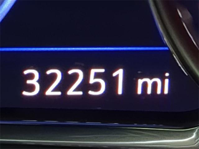 Photo of 2023 Mosaic Black Metallic Chevrolet Traverse
