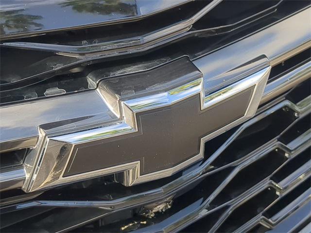 Photo of 2023 Mosaic Black Metallic Chevrolet Traverse