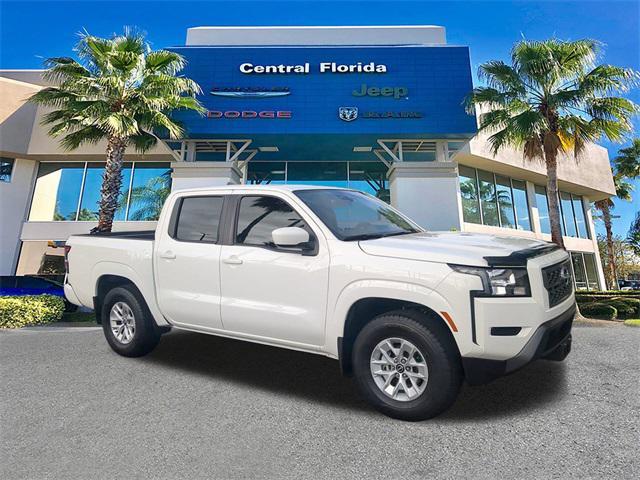 Photo of 2024 Glacier White Nissan Frontier