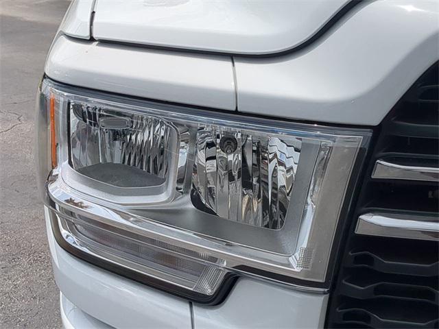 Photo of 2024 Bright White Clearcoat RAM 2500