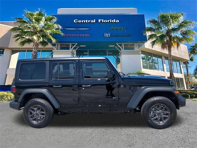 Photo of 2025 Black Clearcoat Jeep Wrangler