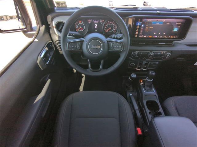 Photo of 2025 Black Clearcoat Jeep Wrangler