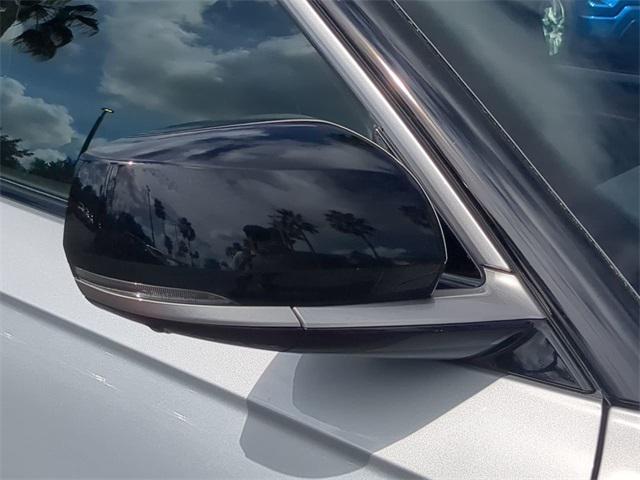 Photo of 2022 Silver Zynith Jeep Grand Cherokee