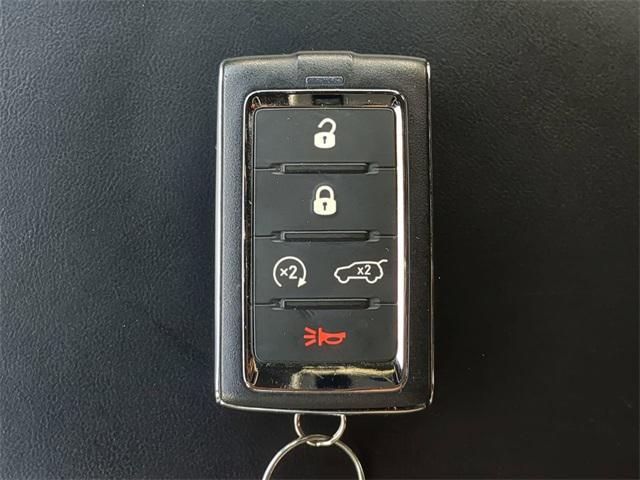Photo of 2022 Silver Zynith Jeep Grand Cherokee