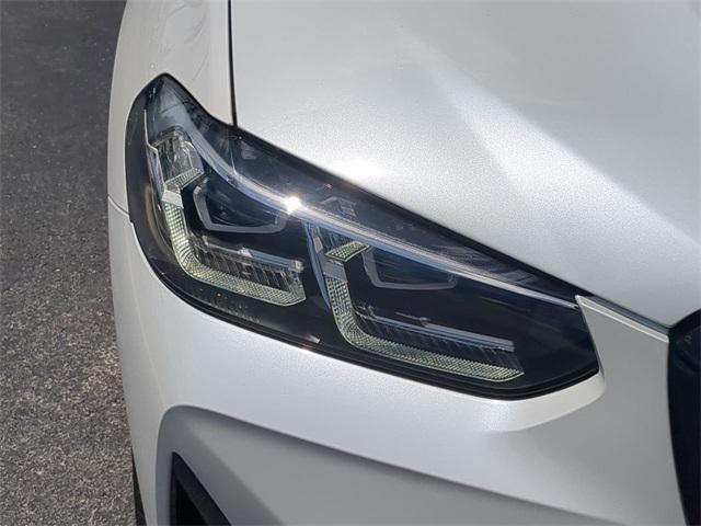 Photo of 2024 Mineral White Metallic BMW X3