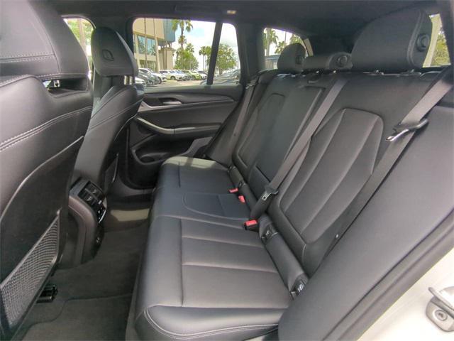 Photo of 2024 Mineral White Metallic BMW X3