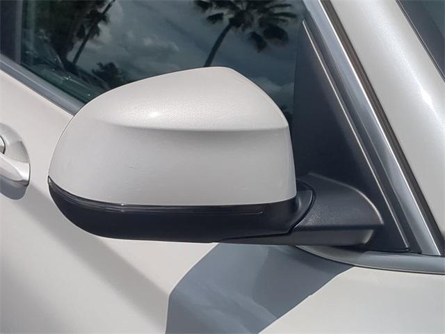 Photo of 2024 Mineral White Metallic BMW X3