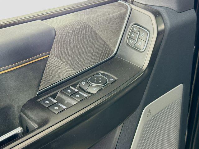 Photo of 2022 Black Metallic Ford F-150