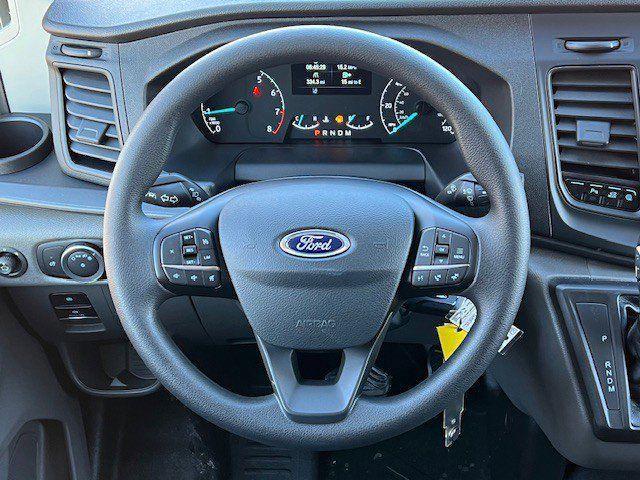 Photo of 2025 Oxford White Ford Transit-350