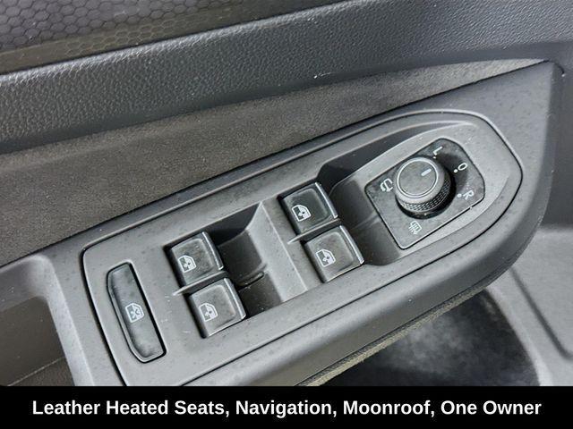 Photo of 2024 Deep Black Pearl Effect Volkswagen Golf GTI