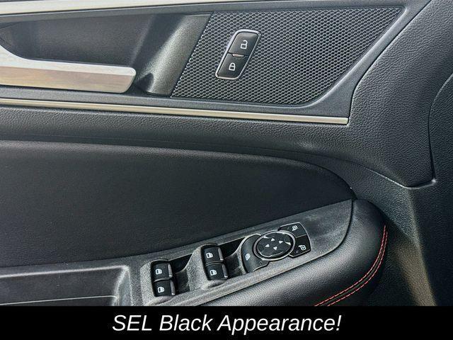 Photo of 2023 Black Ford Edge