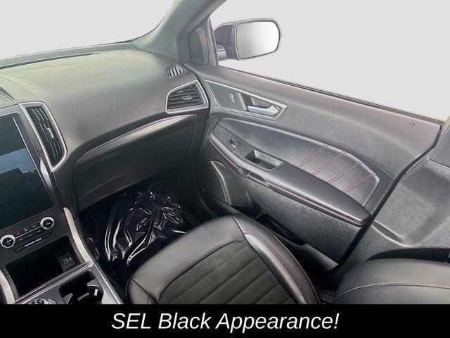 Photo of 2023 Black Ford Edge