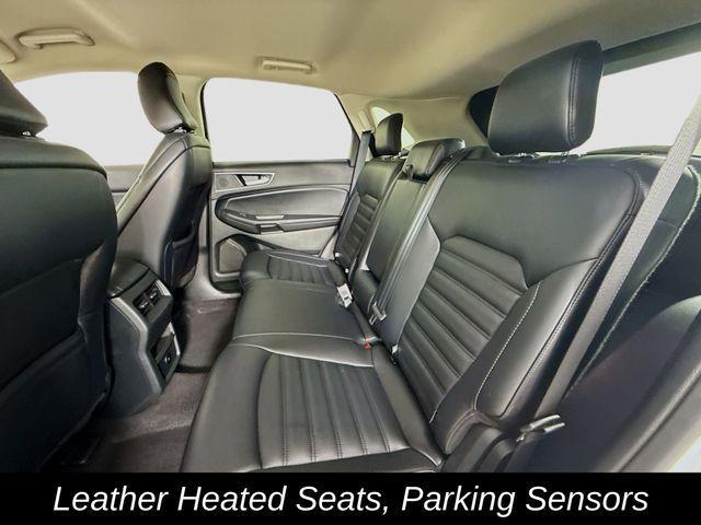 Photo of 2024 Oxford White Ford Edge