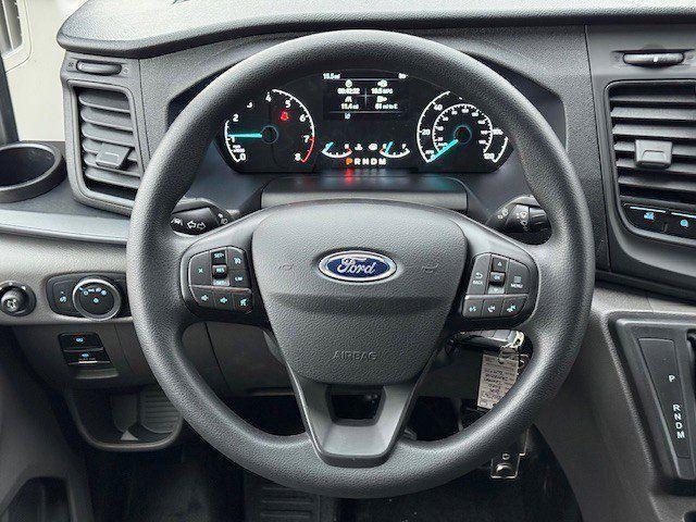 Photo of 2025 Oxford White Ford Transit-250