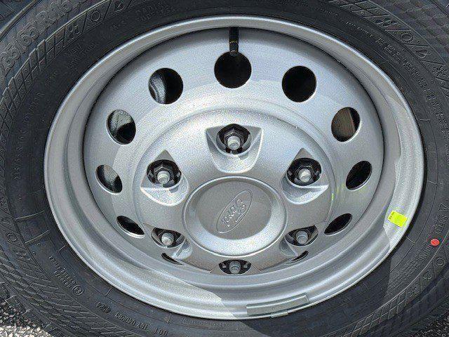 Photo of 2025 Oxford White Ford Transit-250