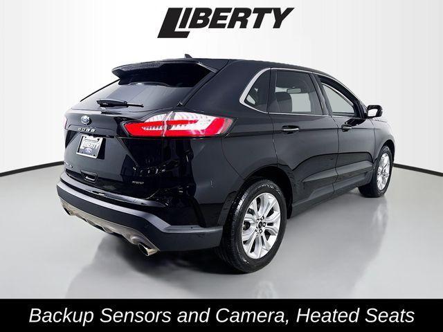 Photo of 2024 Black Metallic Ford Edge