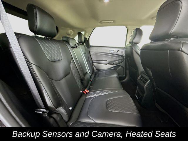 Photo of 2024 Black Metallic Ford Edge
