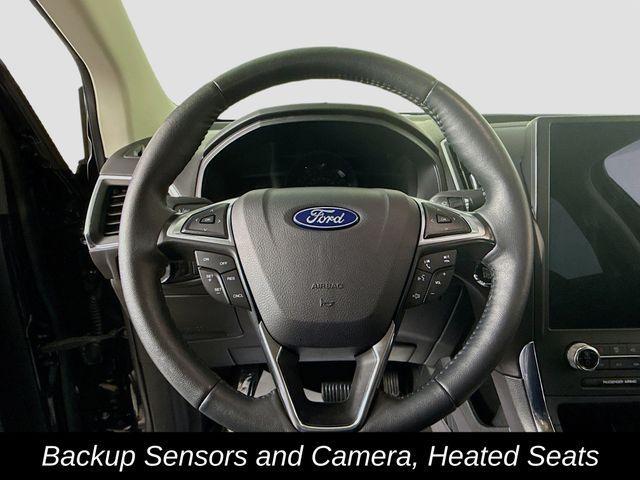 Photo of 2024 Black Metallic Ford Edge
