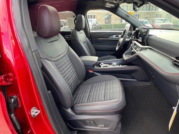 Photo of 2025 Red Metallic Ford Explorer