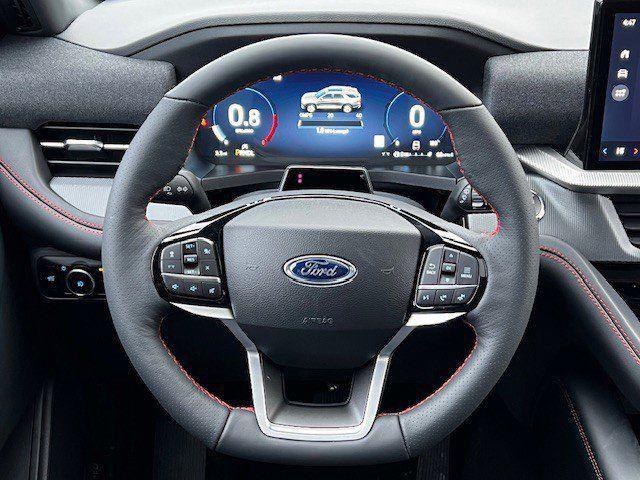 Photo of 2025 Gray Metallic Ford Explorer