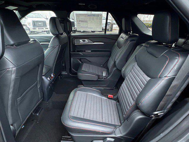 Photo of 2025 Gray Metallic Ford Explorer