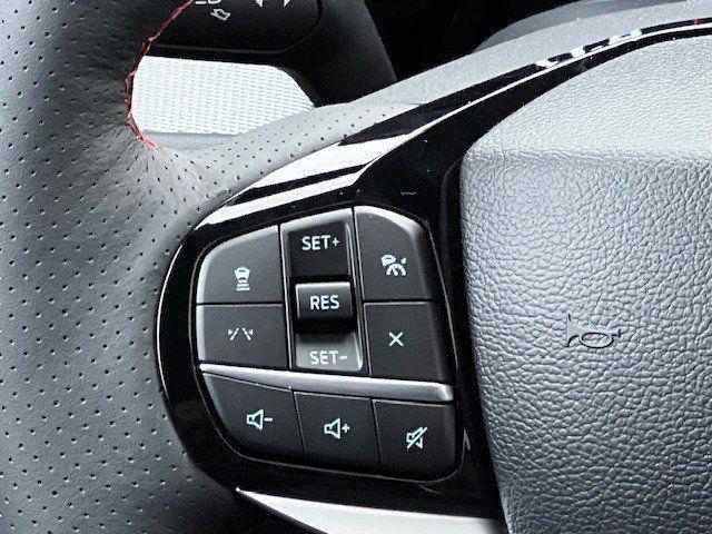 Photo of 2025 Gray Metallic Ford Explorer