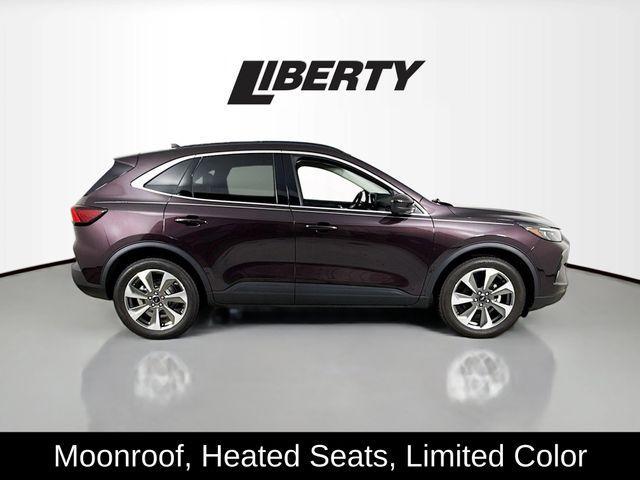 Photo of 2023 Cinnabar Red Metallic Ford Escape