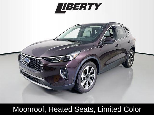 Photo of 2023 Cinnabar Red Metallic Ford Escape