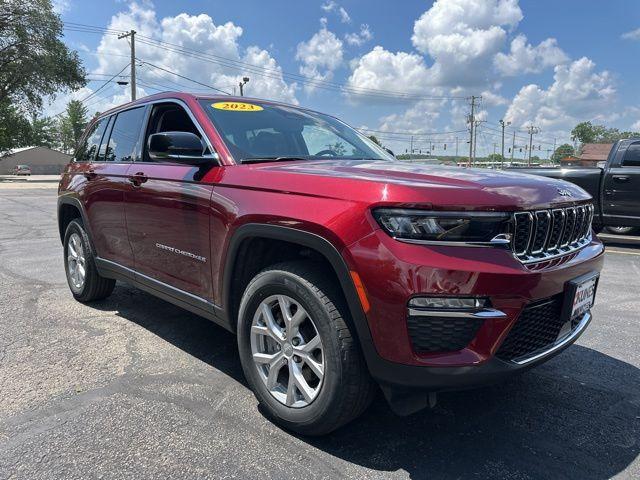 Photo of 2023 Velvet Red Pearlcoat Jeep Grand Cherokee