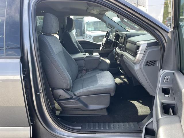Photo of 2024 Carbonized Gray Metallic Ford F-250