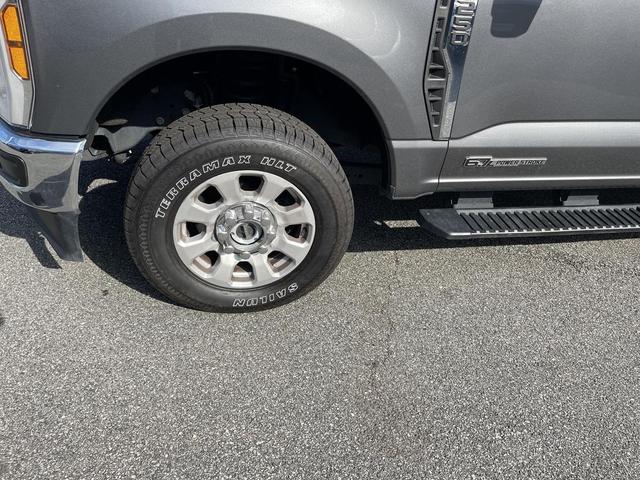 Photo of 2024 Carbonized Gray Metallic Ford F-250