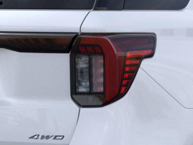 Photo of 2025 White Ford Explorer