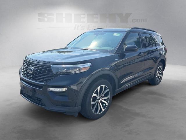 Photo of 2023 Agate Black Metallic Ford Explorer