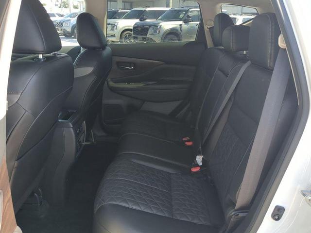 Photo of 2024 Pearl White Tricoat Nissan Murano