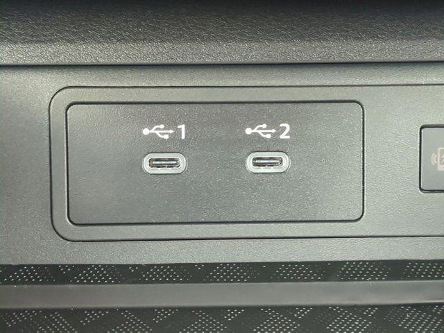 Photo of 2025 Everest White Pearl Tricoat Nissan Murano