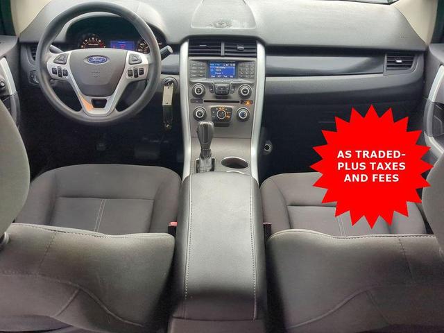 Photo of 2013 INGOT SILVER METALLIC Ford Edge