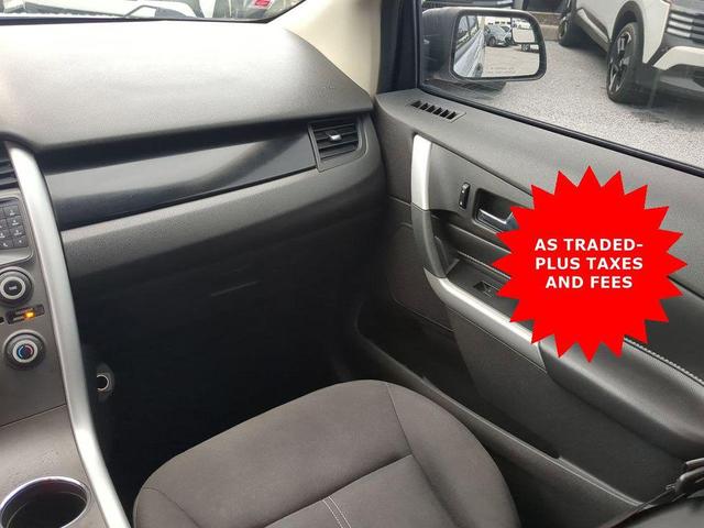 Photo of 2013 INGOT SILVER METALLIC Ford Edge