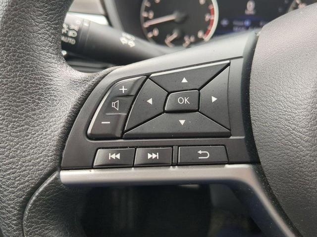 Photo of 2024 Super Black Nissan Altima