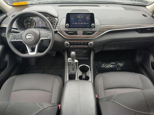 Photo of 2024 Super Black Nissan Altima
