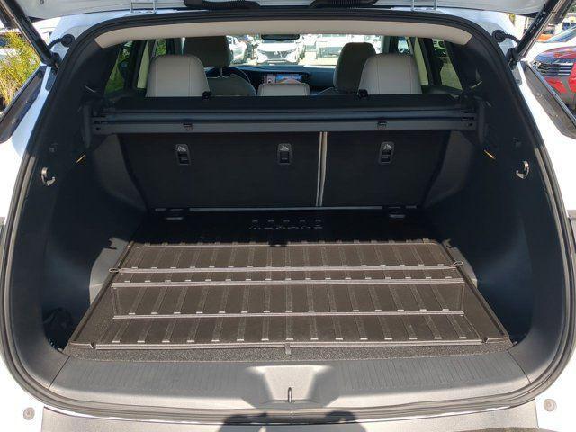 Photo of 2025 Everest White Pearl Tricoat Nissan Murano